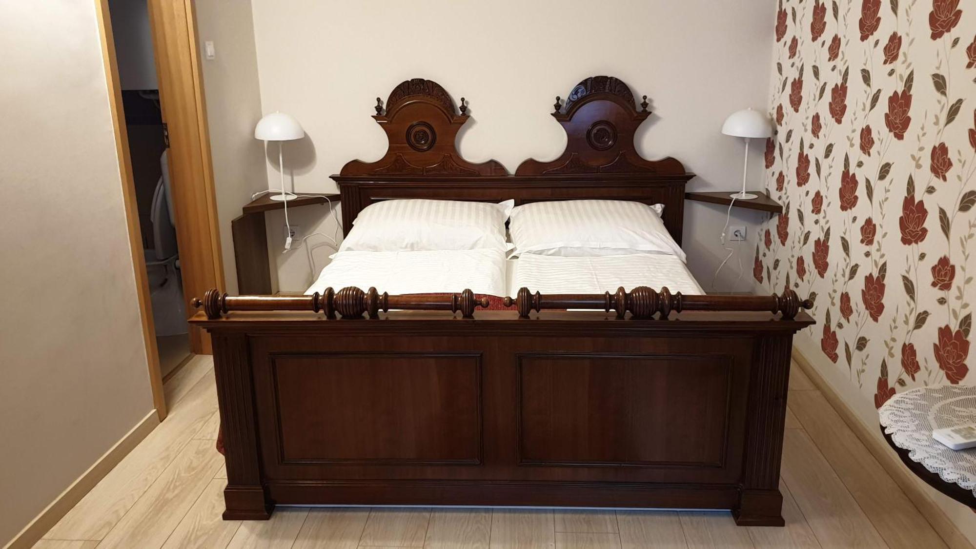 Keller Apartmanok Hajdúszoboszló Zimmer foto